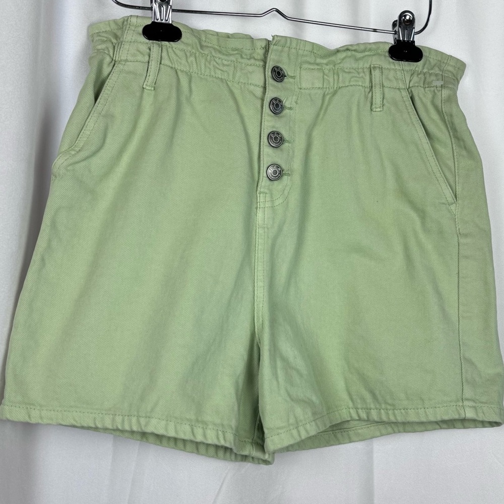 High Waist Green Shorts with Relaxed Fit